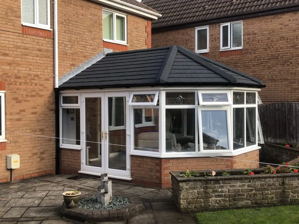 Conservatory with warm roof